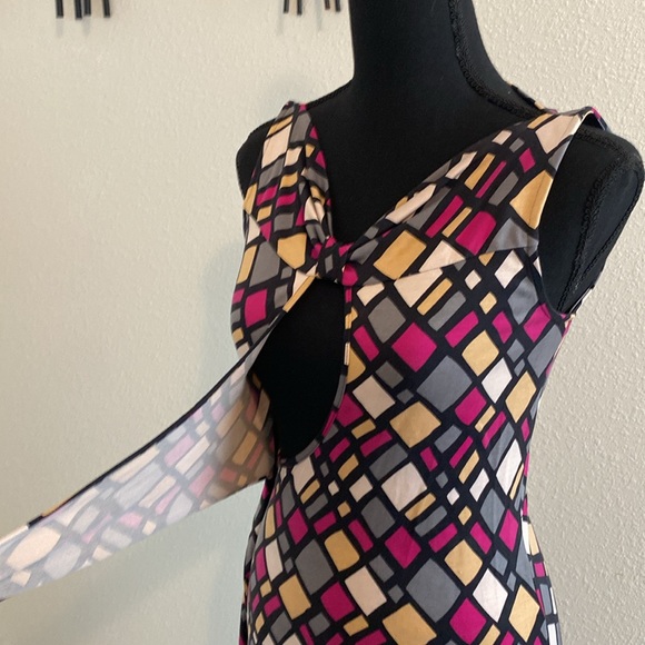 DIANE VON FURSTENBERG DRESS - Picture 8 of 10